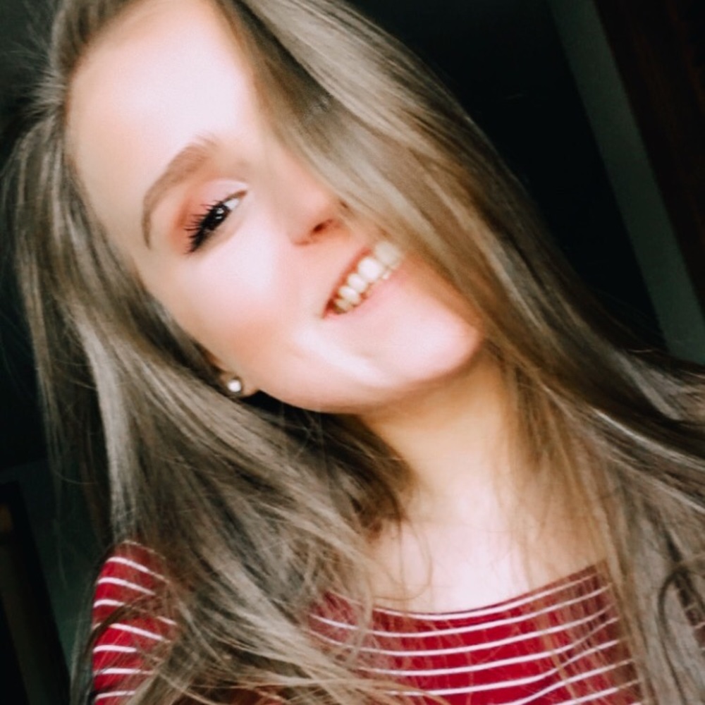 Meet your Posher, Makayla